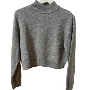H&M GRAY CROPPED SWEATER SIZE XS